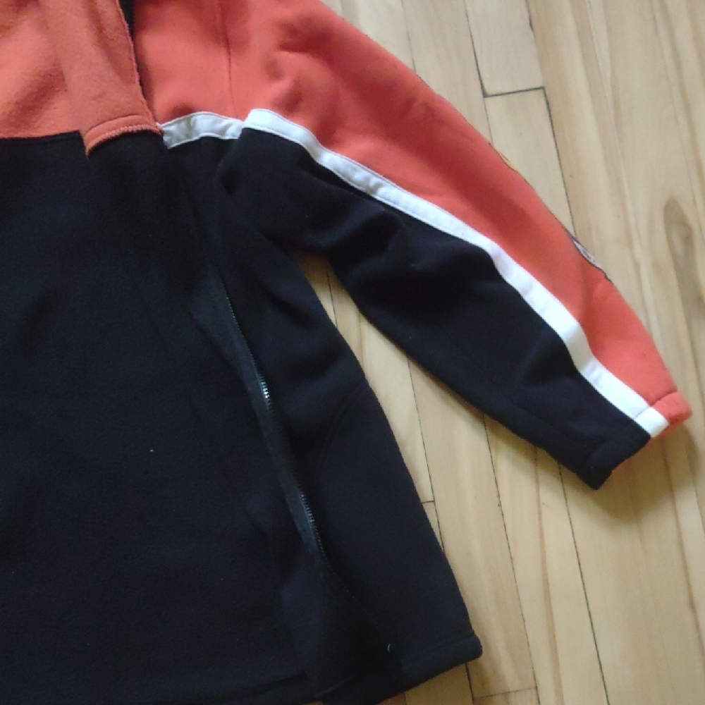 Flame Design Black and Red Sweatshirt - Picture 15 of 16